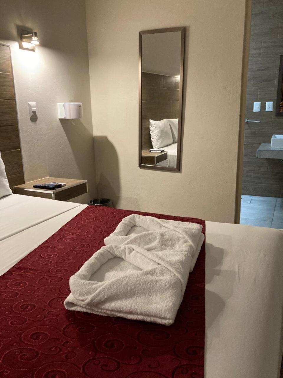 Hotel Guiva Aeropuerto Oaxaca المظهر الخارجي الصورة